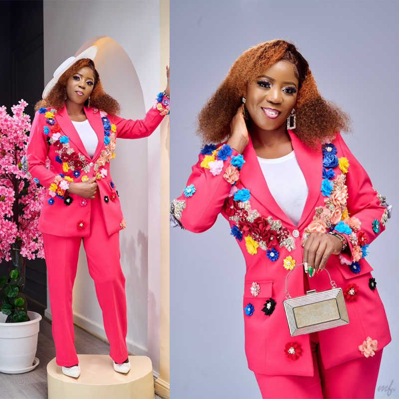 Colorful Flowers Women Tuxedos - огляд і ціна Women'S Formal Wear For A Wedding Guest